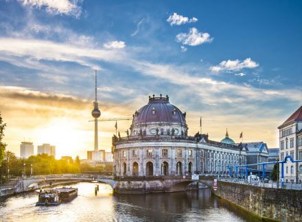 Germany Secures Top Spot in 2017 Henley & Partners Visa Restrictions Index