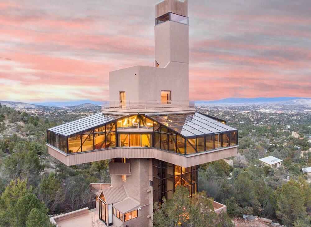 Worlds-Tallest-House