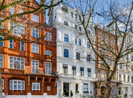 AWARD WORTHY LONDON APARTMENT FOR SALE