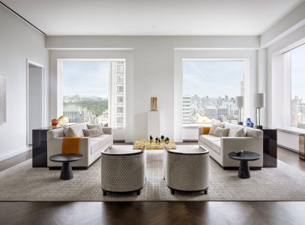 Manhattan hit by luxury homes sales slump