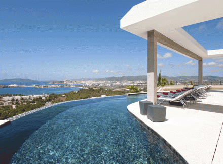 White Isle vibes on both the land and sea with Smart Living Ibiza