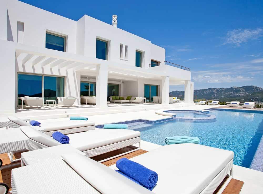 Ibiza-Boosts-Luxury-Homes-Supply
