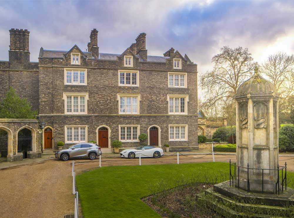 Former-WW1-Hospital-Hits-The-London-Market-As-Four-Bedroom-Mansion