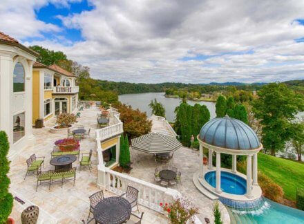LARGEST HOME IN TENNESSEE HITS THE MARKET
