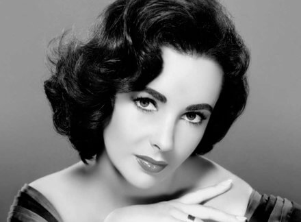FORMER BEVERLEY HILLS HOME OF ELIZABETH TAYLOR HITS THE MARKET