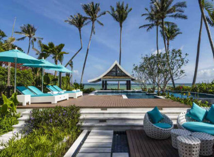 Boat behemoth buys Grand Bahama’s biggest resort
