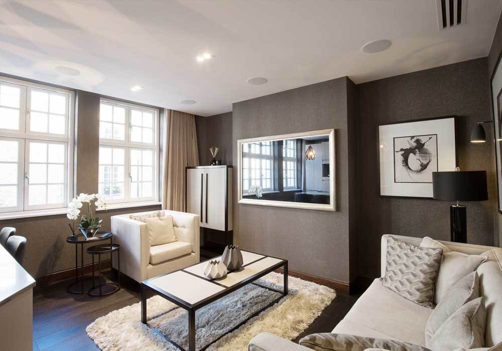 PIED-A-TERRE IN LONDON’S SHOPPING DISTRICT FOR £1.65M | Abode2