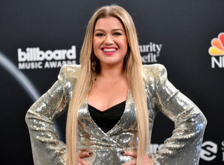 The Kelly Clarkson Sale