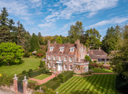 Property Of The Week – Turville Grange