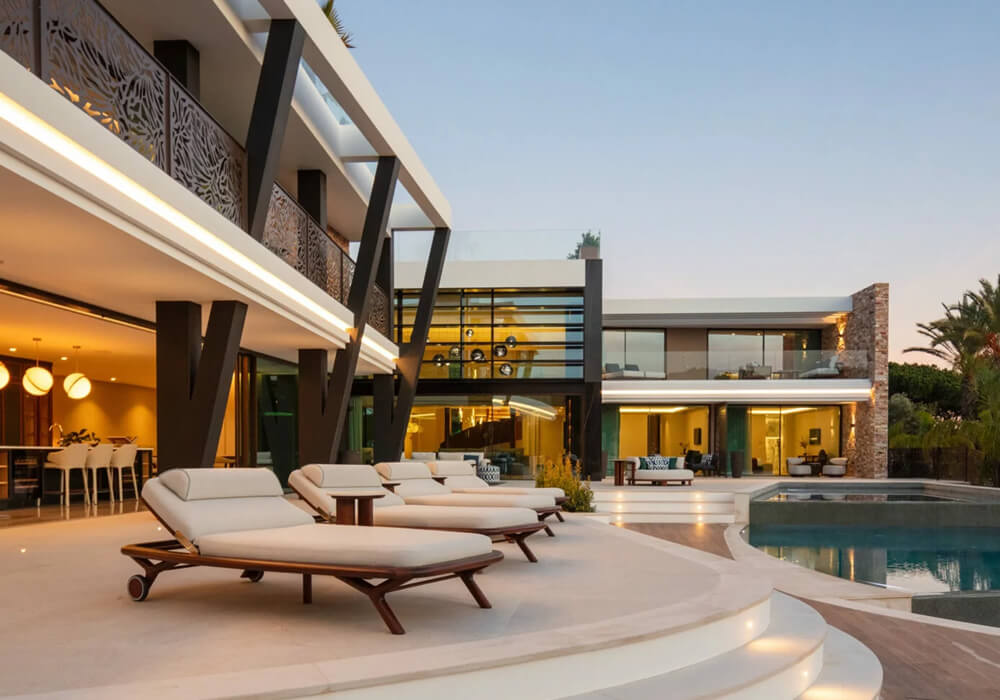 Coco Wolf Elevates Outdoor Living At Quinta do Lago Villa
