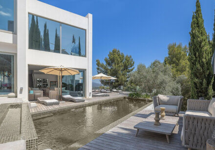 Which Spanish Regions Lead The €1 Million-Plus Luxury Home Market?